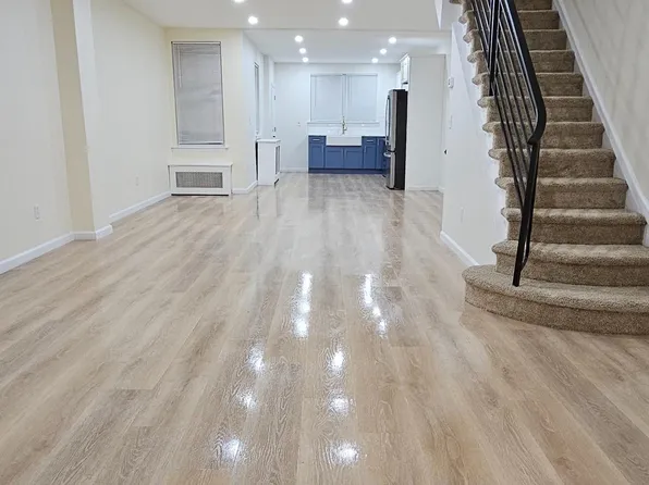 4069 Roosevelt Blvd, Philadelphia, PA 19124