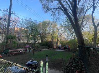 1355 E 57th St, Chicago, IL 60637