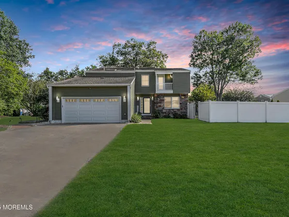 73 Theresa Court, Toms River, NJ 08753