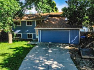 1841 Kinnikinnik Pl, Loveland, CO 80537