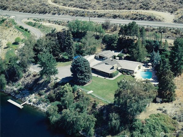 19 Crane Orchard Road, Brewster, WA 98812