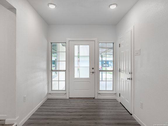4th image of 2815 KAISER DR