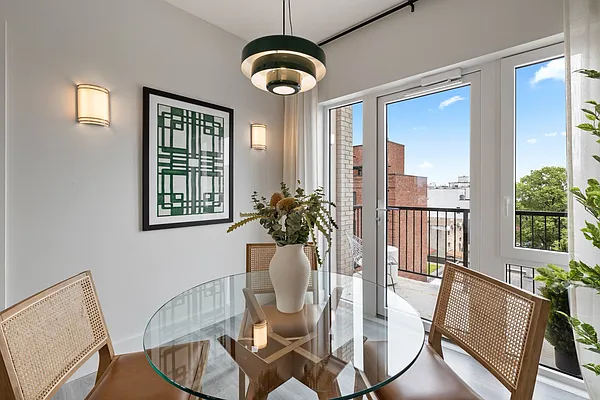 Rented by ERNY LLC | media 15