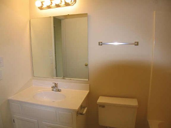 5th image of 4919 W Peony Pl