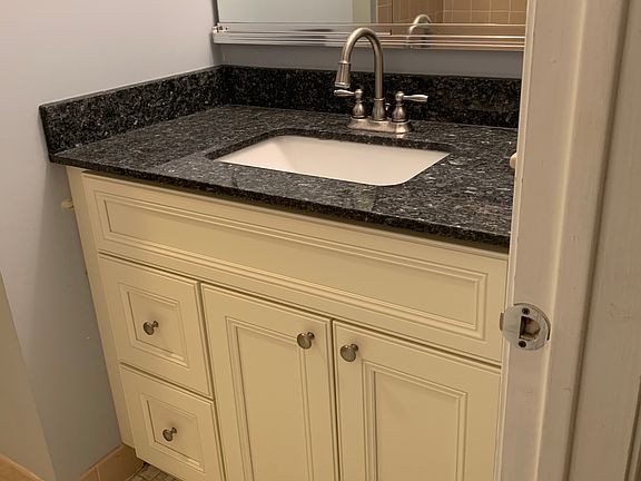 Hall way bath room