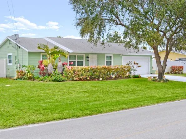 337 NE Alice Street, Jensen Beach, FL 34957