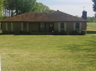 1490 E Tate Rd, Senatobia, MS 38668
