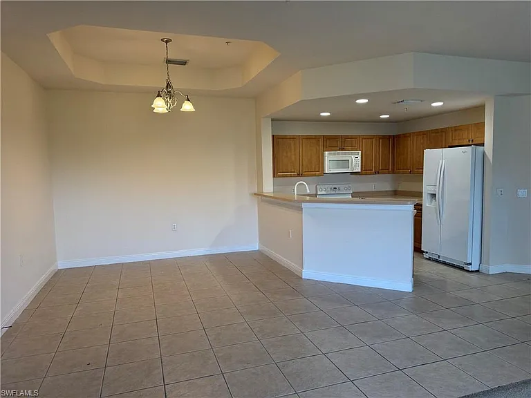3969 Pomodoro Cir #302 — Photo 3