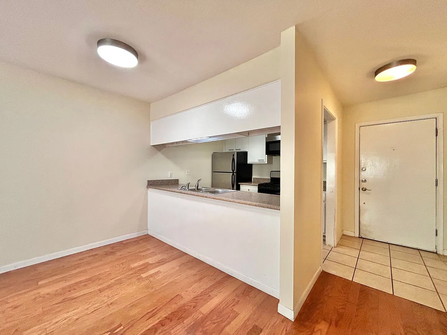 Comfortable 2/BR 1/BA in Austin Ideal Living Space — Photo 2