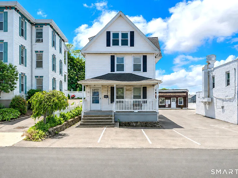 125 Tunxis Hill Rd — Photo 1