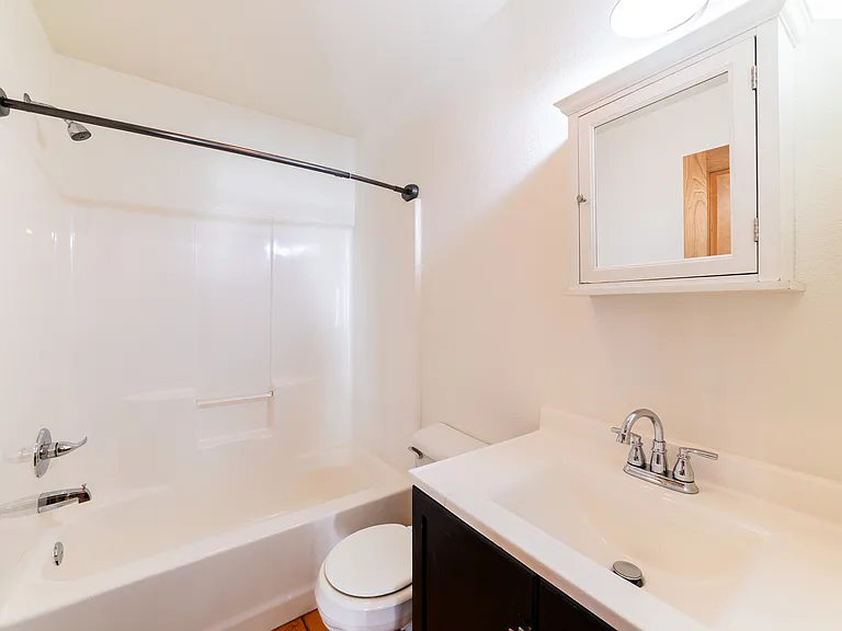 612 W Nash St — Photo 8