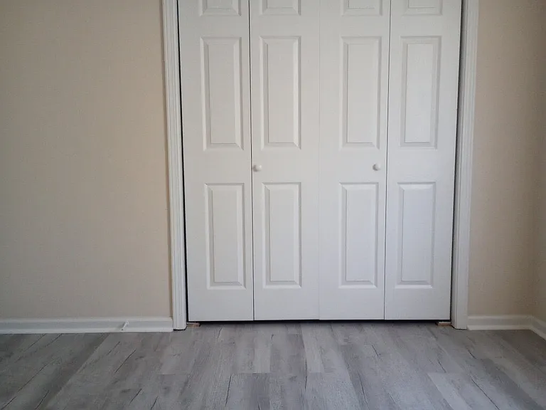 2900 Lullwater Dr — Photo 10