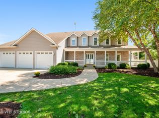 9202 Nicholas Ln, Spring Grove, IL 60081