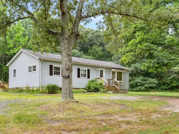 596 Nottingham Rd, Elkton, MD 21921