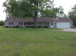 105 N Luce Rd, Ithaca, MI 48847