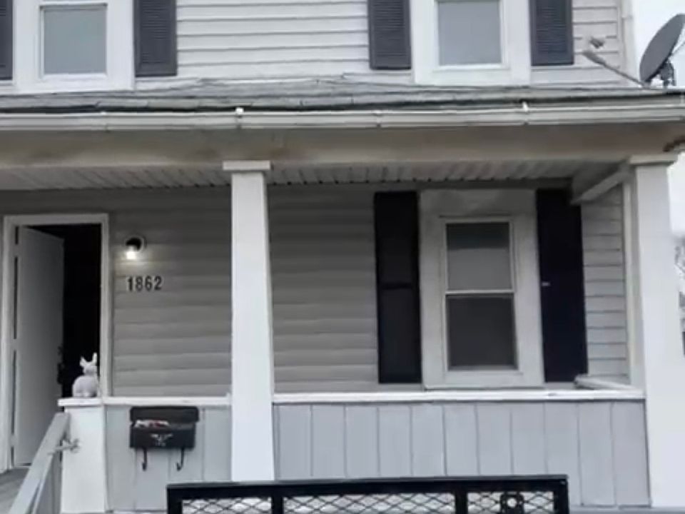 1st image of 1862 Reid Ave