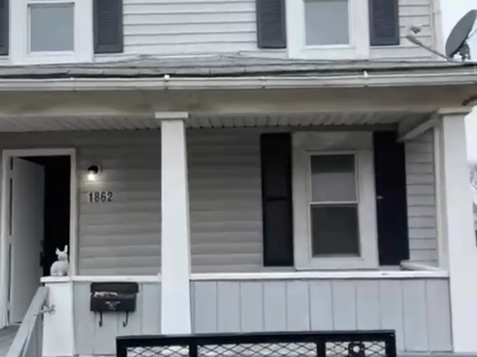 1862 Reid Ave