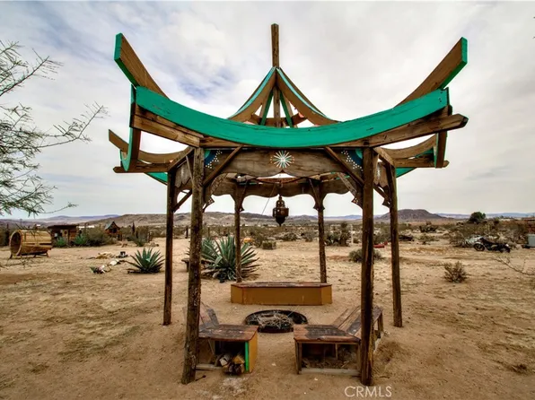1919 Acoma Trl, Landers, CA 92285