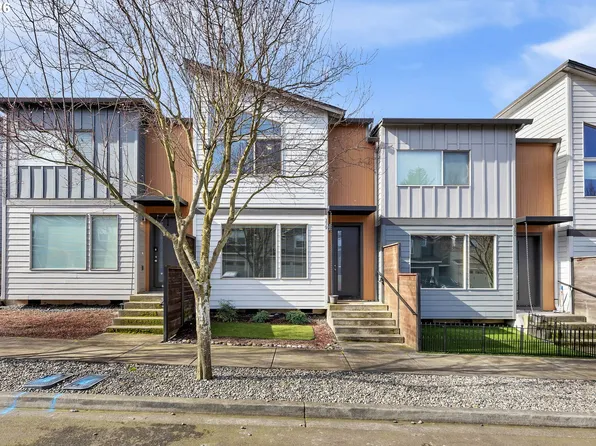 179 N 44th Pl, Ridgefield, WA 98642