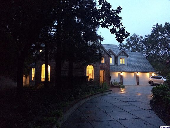 5th image of 805 Oak Knoll Cir