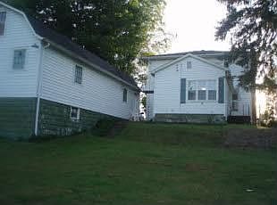 2nd image of 217 S Mercer St