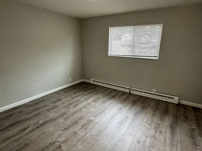 340 Gahart Drive — Photo 13