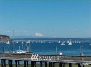 904 Alexander St #202, Coupeville, WA 98239