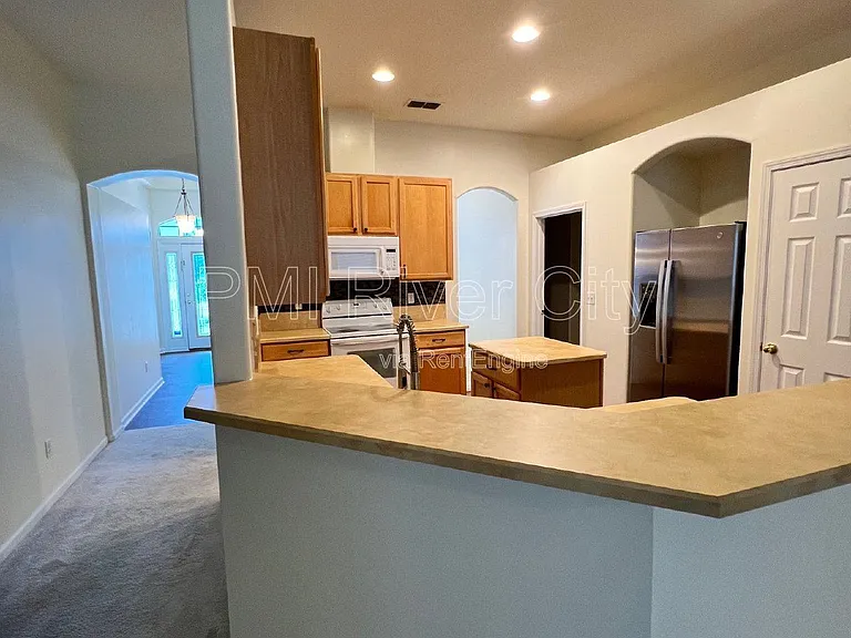 2480 Ridge Will Dr — Photo 2