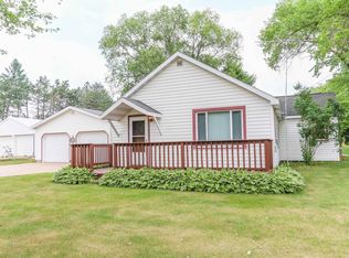 554 Tesserville Rd, Nekoosa, WI 54457