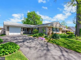 40 Harrington Cir, Willingboro, NJ 08046