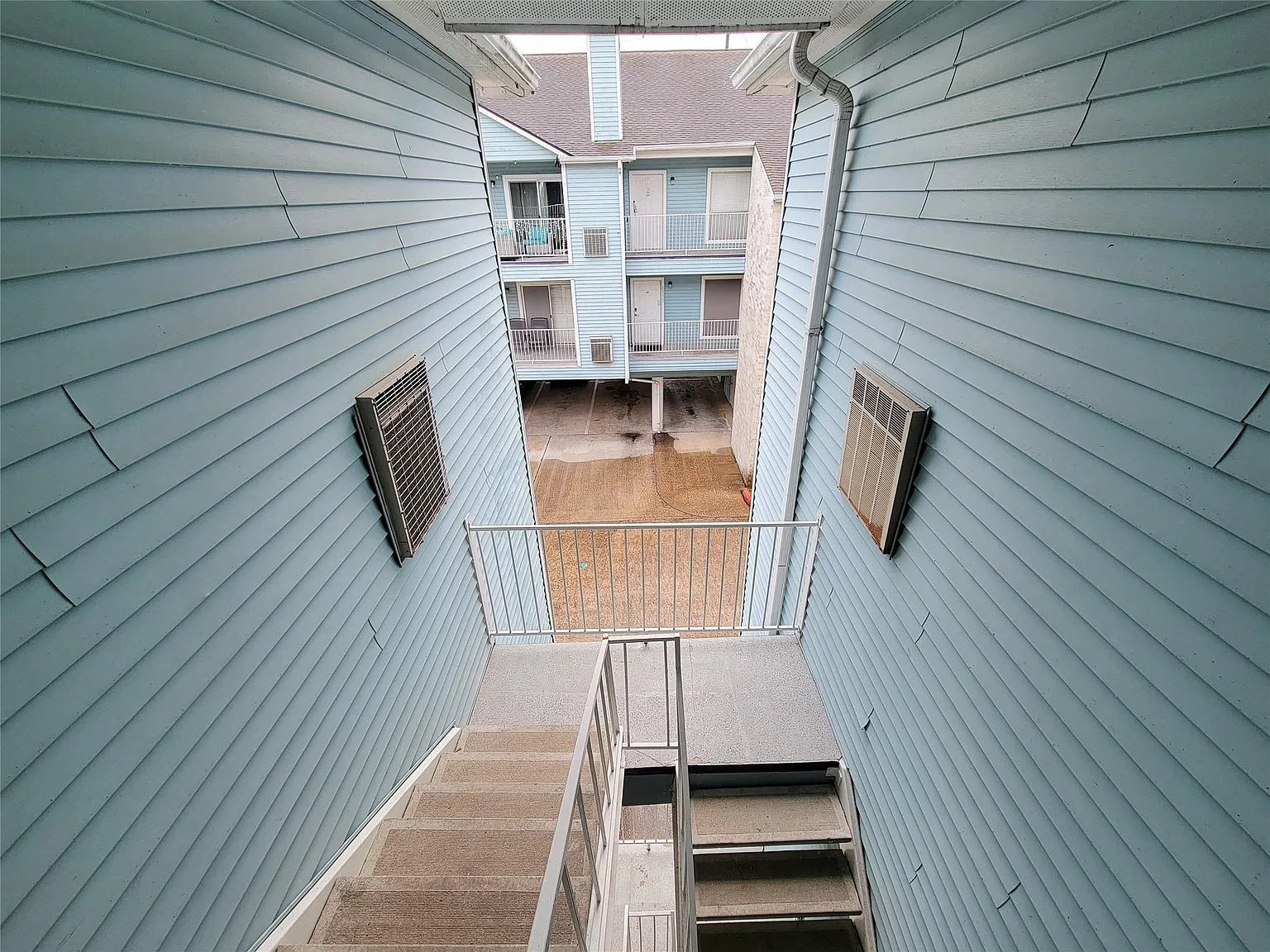 18617 Egret Bay Blvd — Photo 2