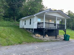 206 Zenith Rd, Butler, PA 16001