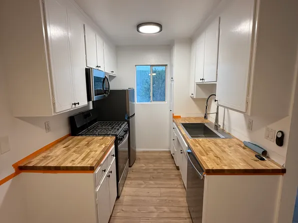 1218 McClellan Dr #201, Los Angeles, CA 90025