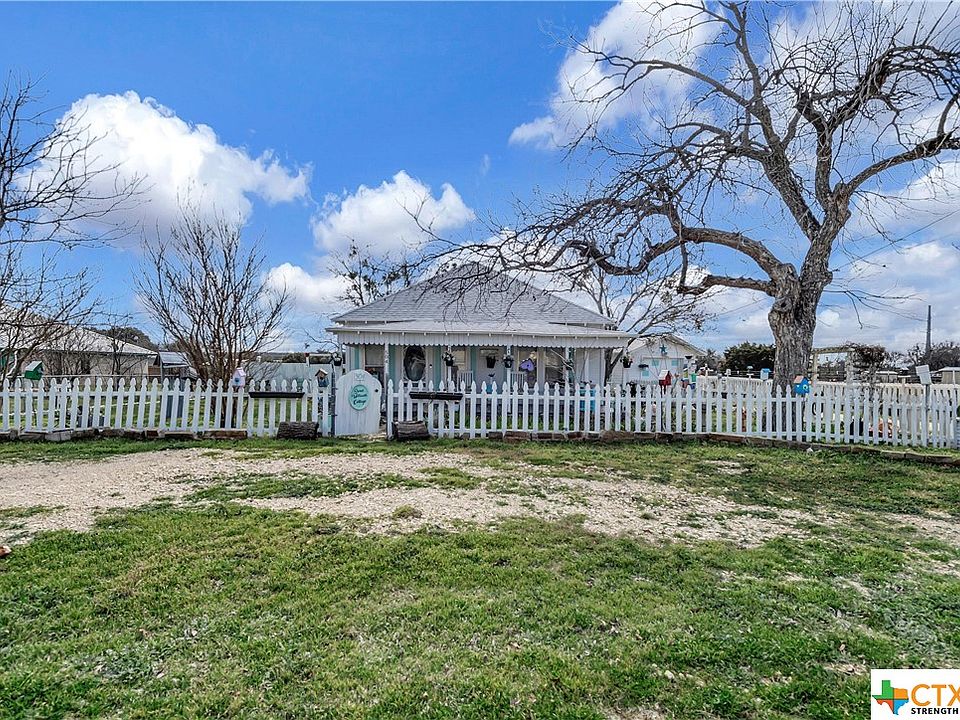 504 E Walnut St, Lometa, TX 76853 Zillow