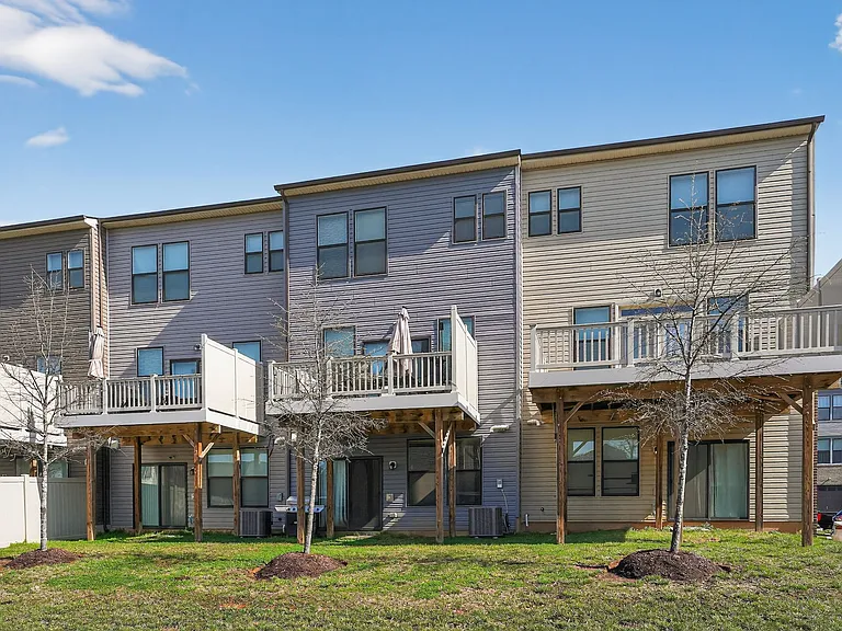 10321 Vista Meadow Way — Photo 16