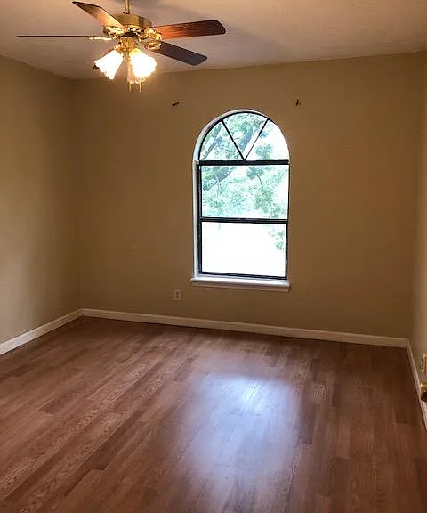 4016 Sierra Forest Dr — Photo 4