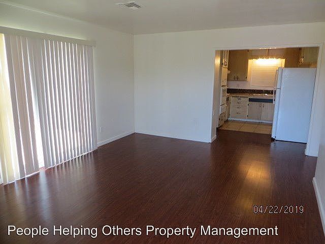 1st image of 880 Grossmont Ave