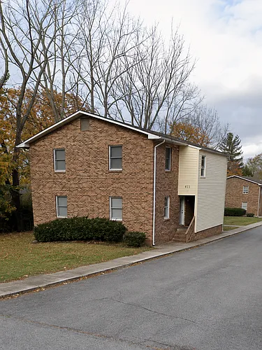 411 Lee St #C Photo 1