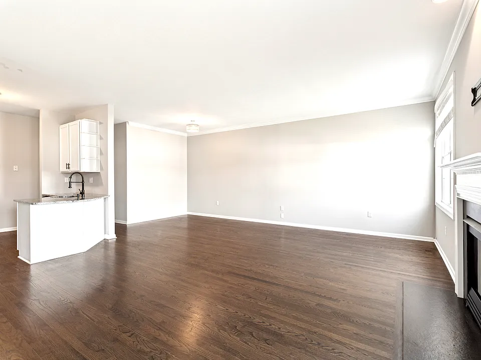 632 Onward Ave