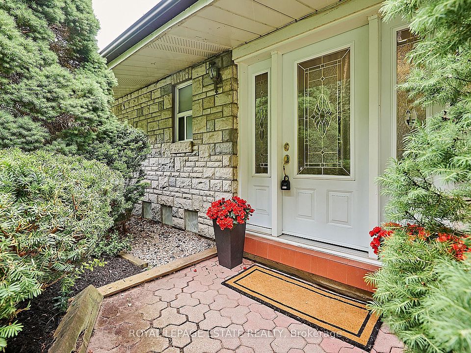 5 Rosswood Cres, Toronto, ON M1P 3N1 MLS E8414156 Zillow