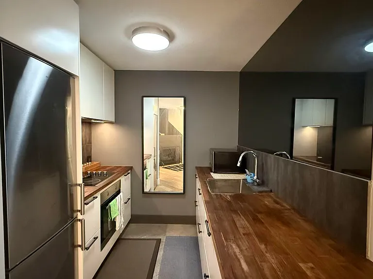 985 W 10th Ave #101 — Photo 3