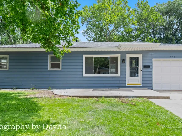 740 Jonette Ave, Bradley, IL 60915