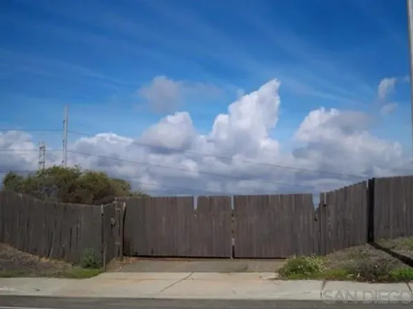 945 E J St E, Chula Vista, CA 91910