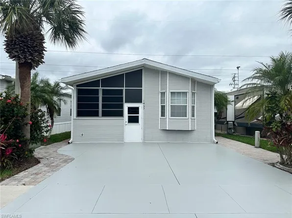 1453 Diamond Lake CIR, NAPLES, FL 34114