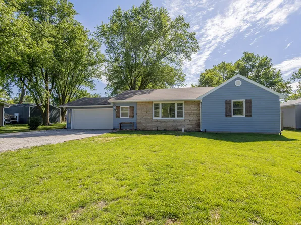 906 S Allen St, Centralia, MO 65240