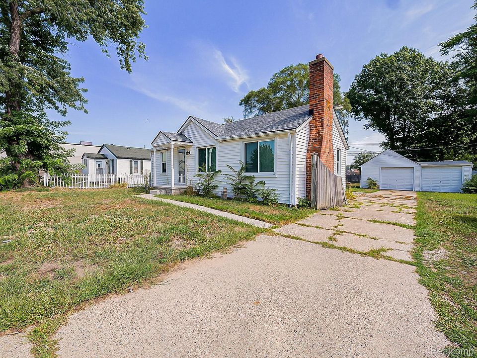 20380 Floral St, photo 19