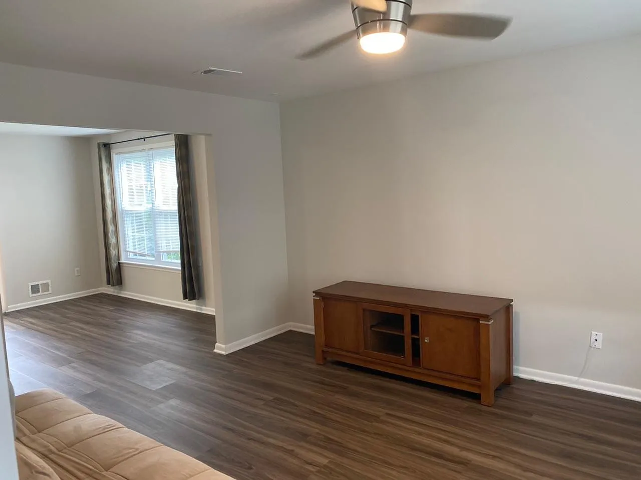490 Beachway Ave — Photo 3