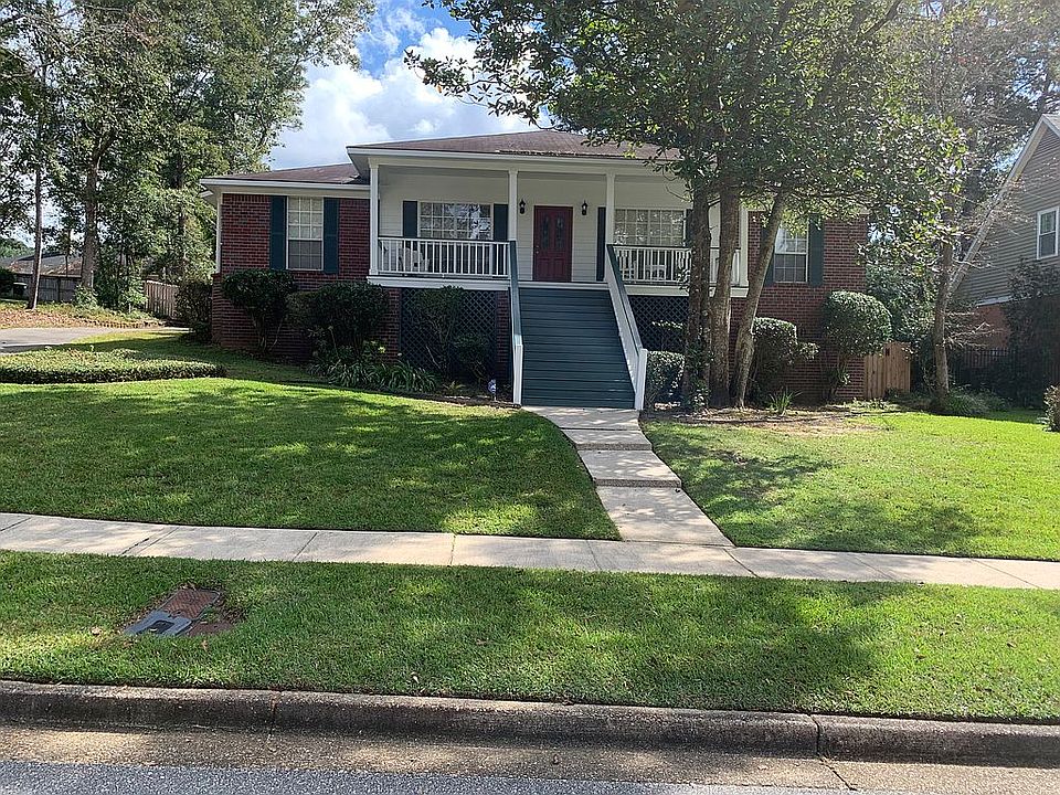 1st image of 2105 Dorchester Dr