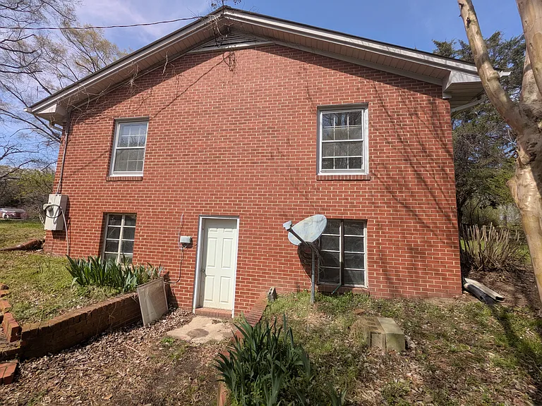 583 Hillcrest Ave — Photo 60