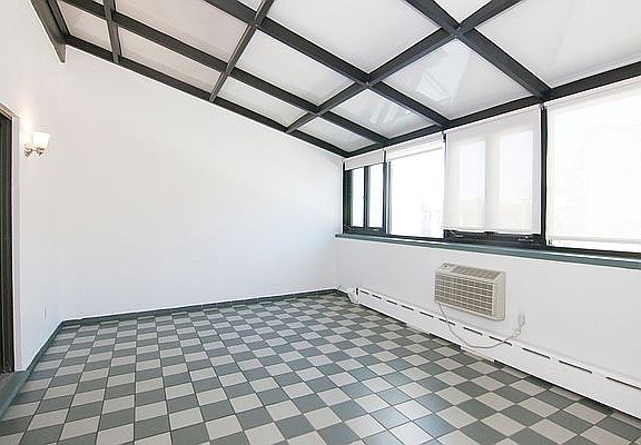 4th image of 29-01 21st Ave #2L